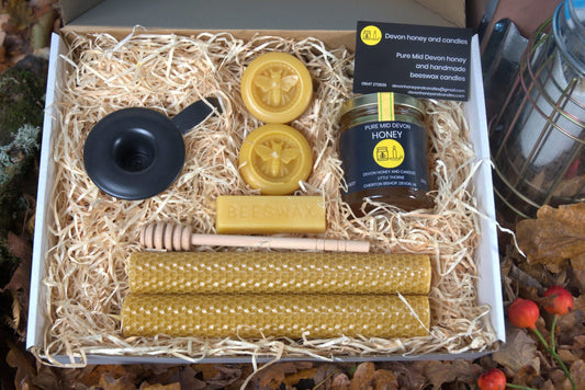 English honey gift set from Devon honey and candles image 0