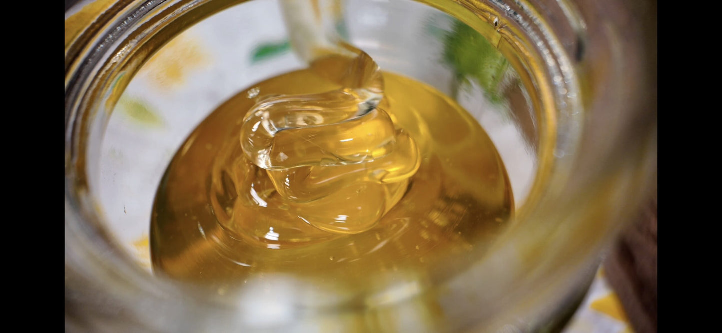 Spring Raw English honey, from the heart of Devon image 4